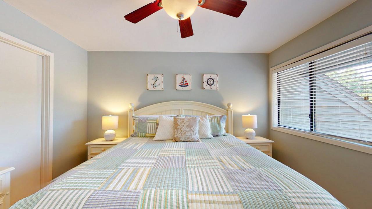 272 Turnberry Village