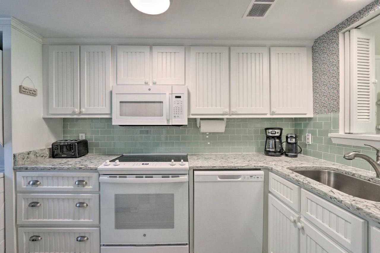 Hilton Head Close To And Coligny Plaza!