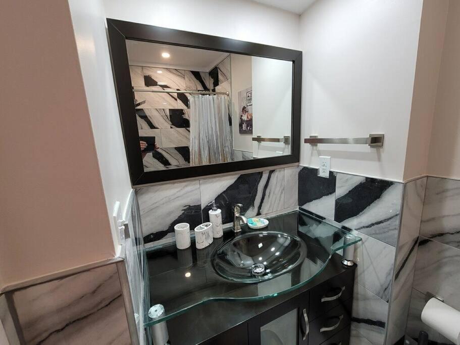 Villa Contemporary Bliss-newly Renovated Cozy *