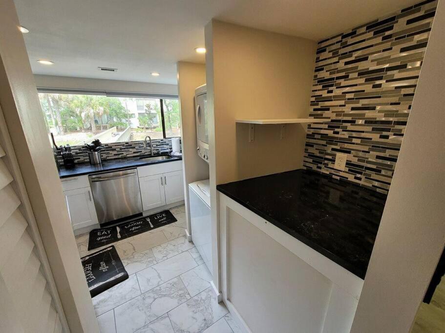 Villa Contemporary Bliss-newly Renovated Cozy