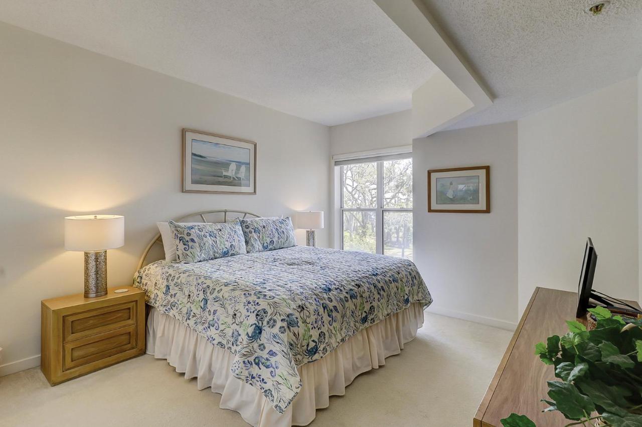 203 Barrington Arms * Hilton Head Island