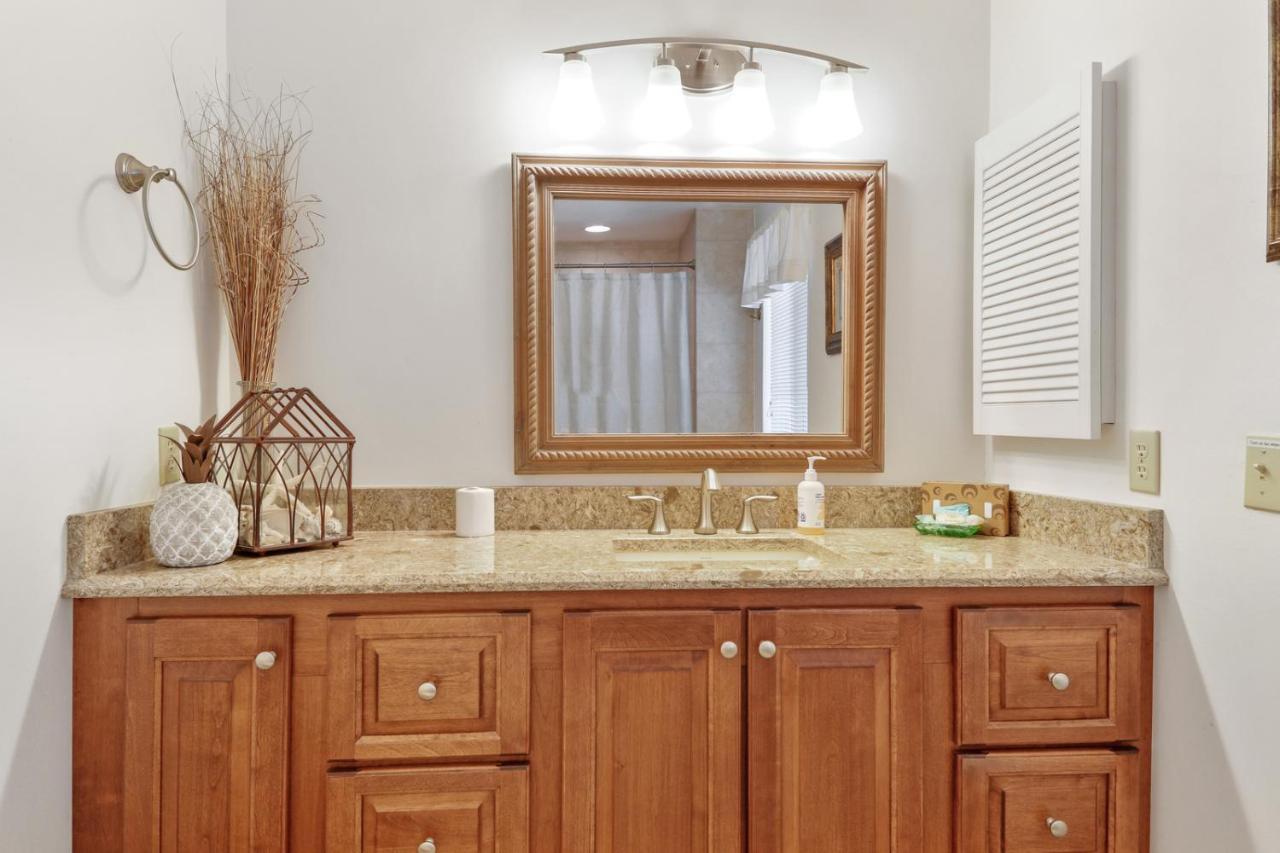 606 Barrington Park Villa *