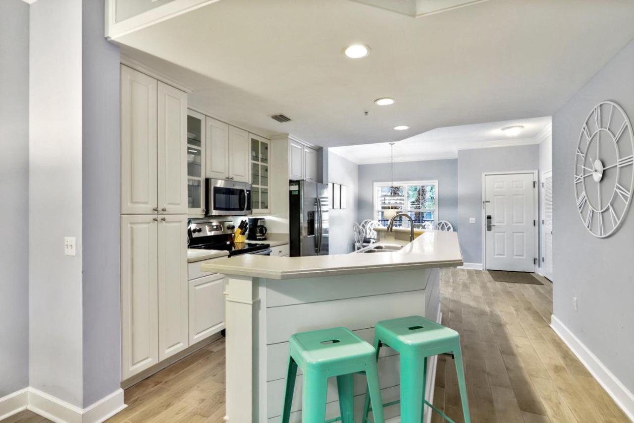 208 Northshore Place
