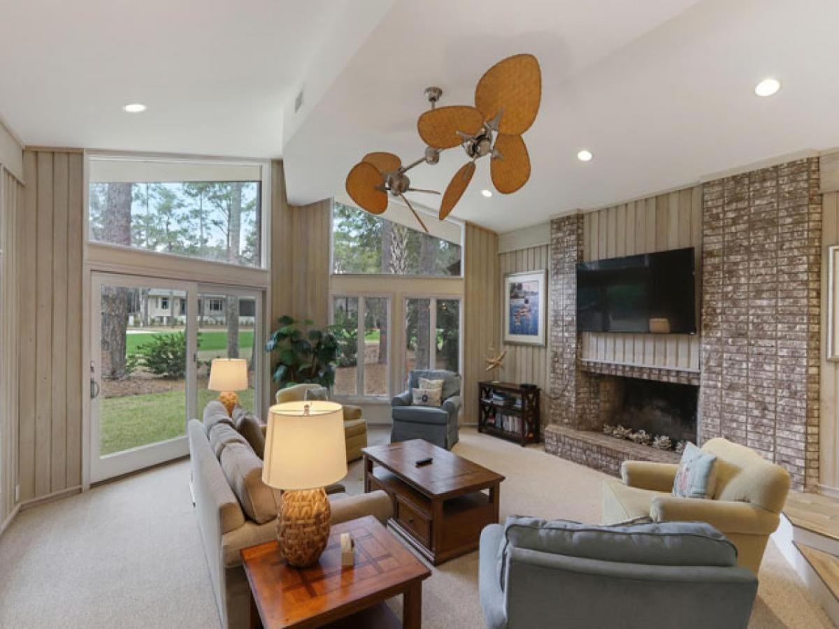 48 Woodbine Place