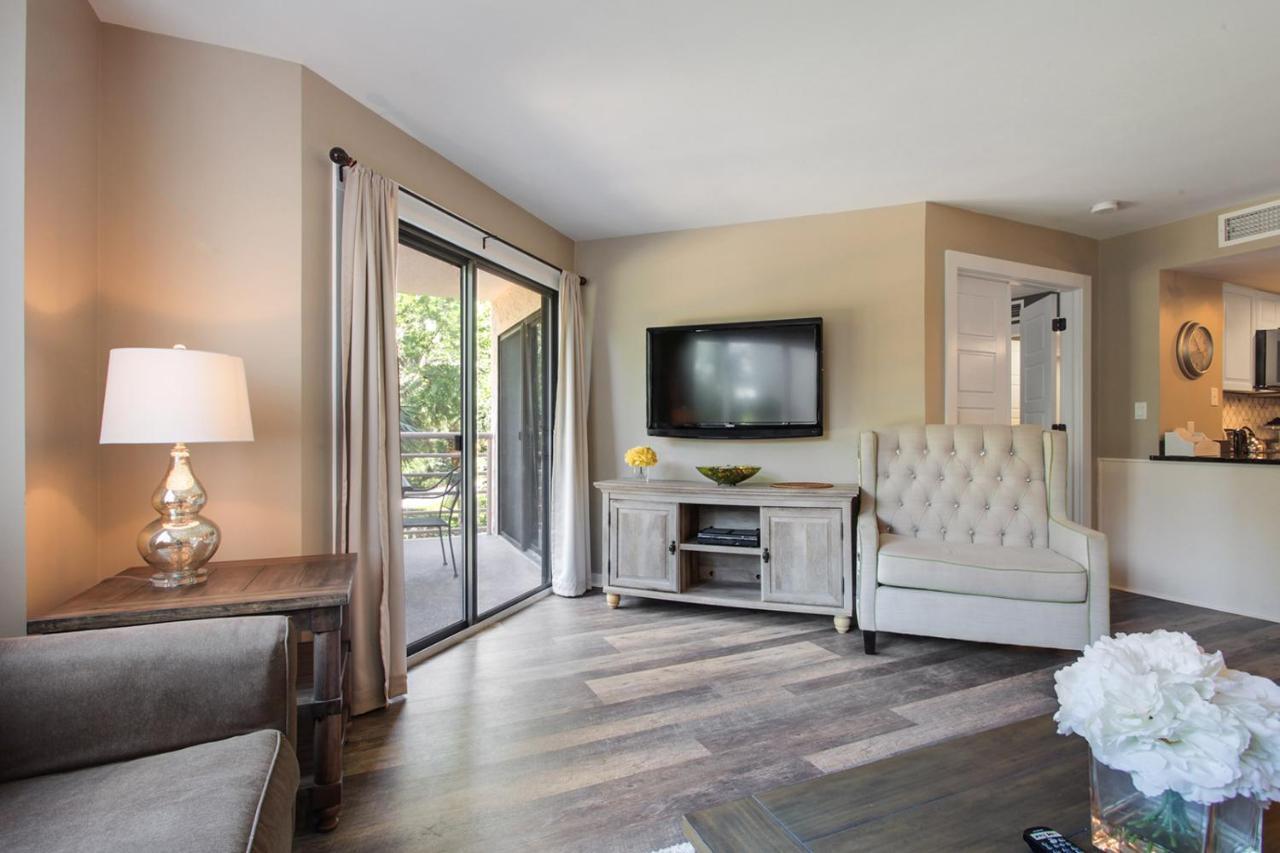 3130 Villamare