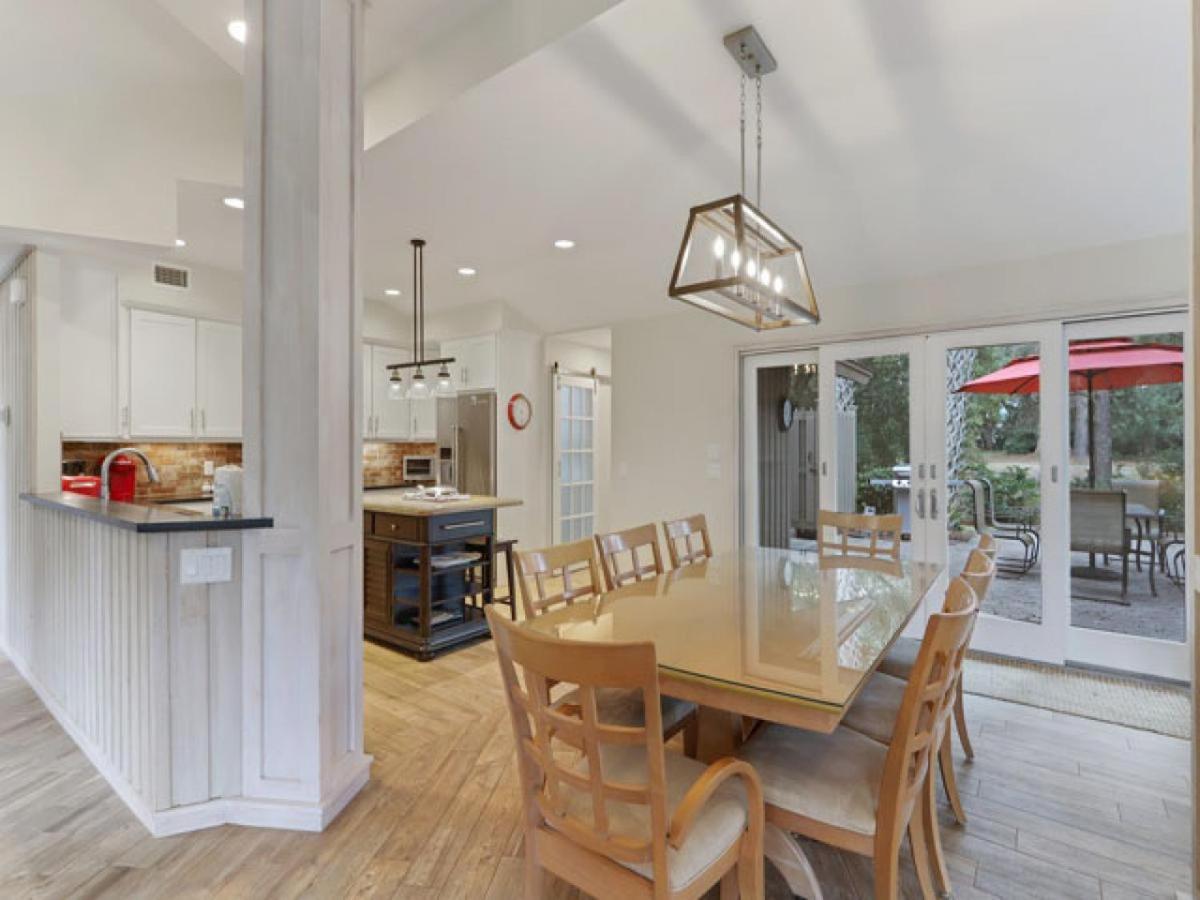 48 Woodbine Place *