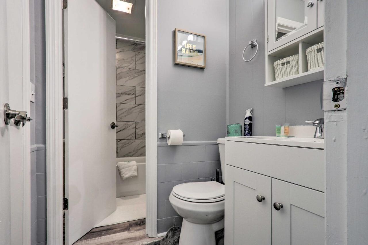 Apartment Convenient With Pool! *