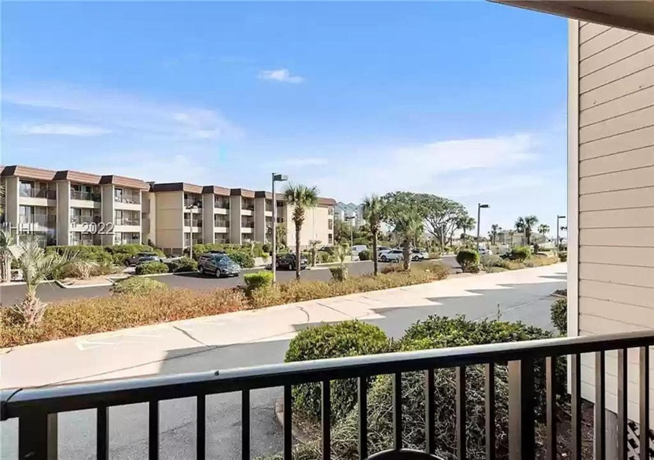 Luxury Beach With Amazing Amenities Biggest Pool On Hhi Beach Tennis