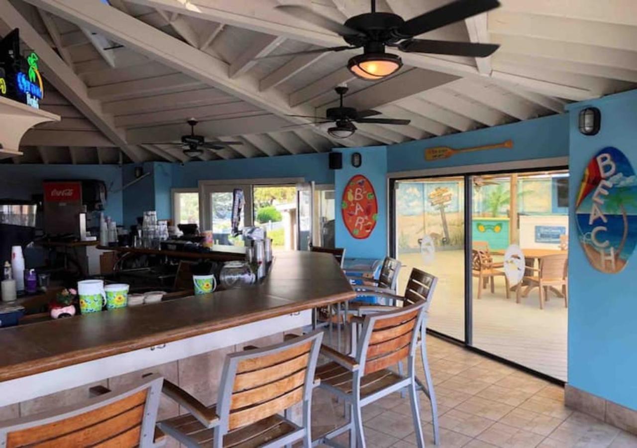 Luxury Beach With Amazing Amenities Biggest Pool On Hhi Beach Tennis Hilton Head Island