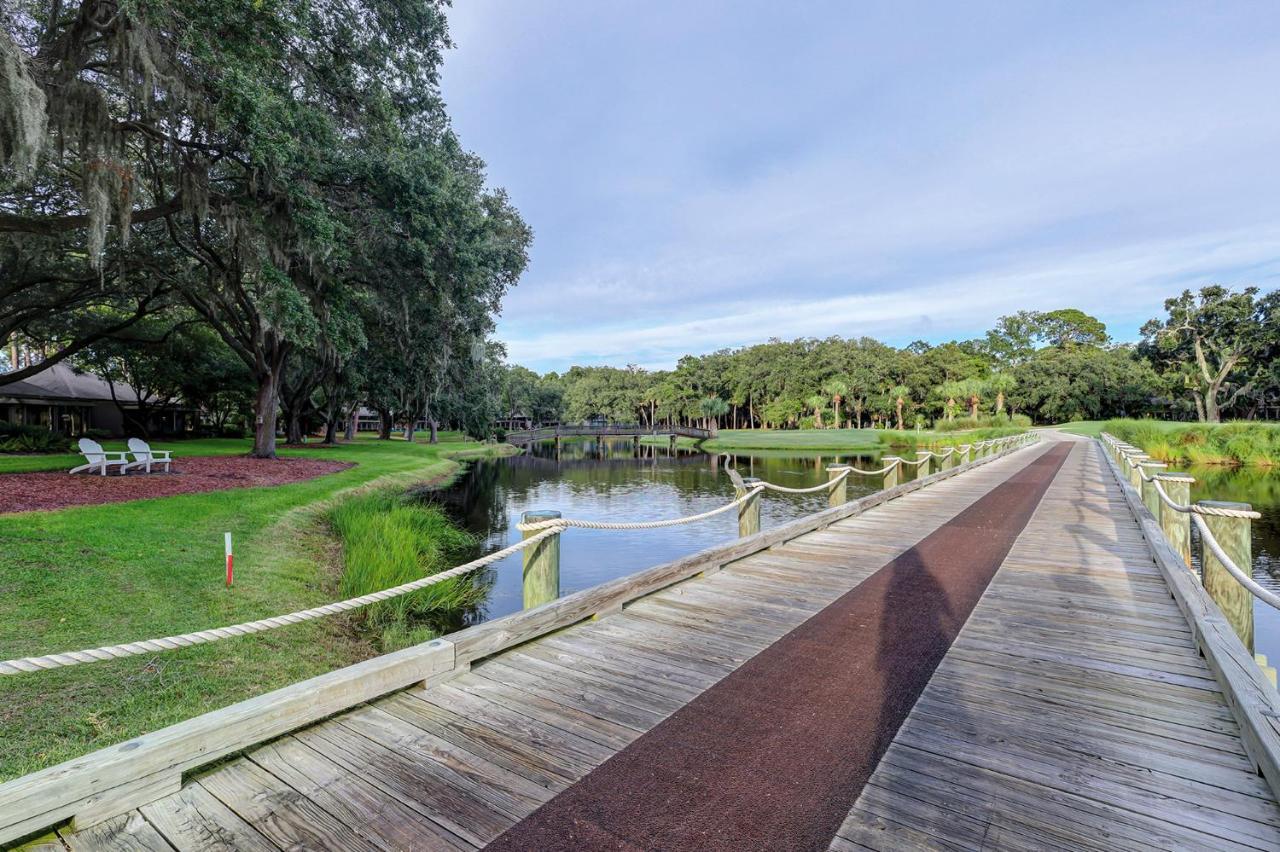 Wonderful Vacation Near The Shops And Restaurants Holiday home Hilton Head Island