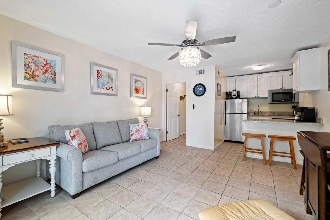 Apartment Walk To In Hilton Head! *