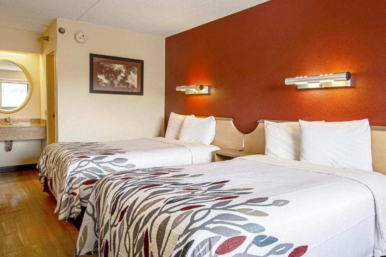 Red Roof Motel 2*