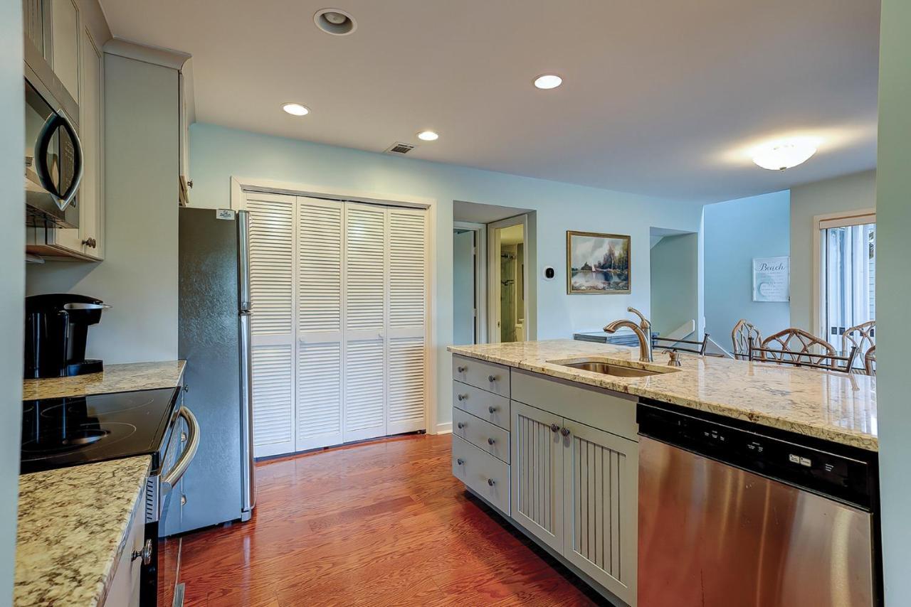 264 Turnberry 2 Bedroom Golf Updated Luxury In Palmetto Dunes Community Pool