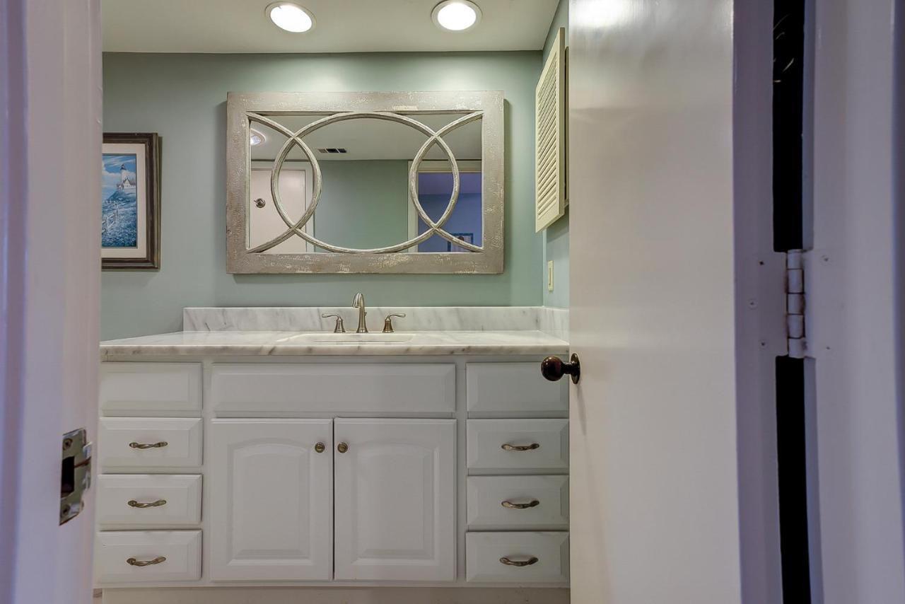 264 Turnberry 2 Bedroom Golf Updated Luxury In Palmetto Dunes Community Pool *