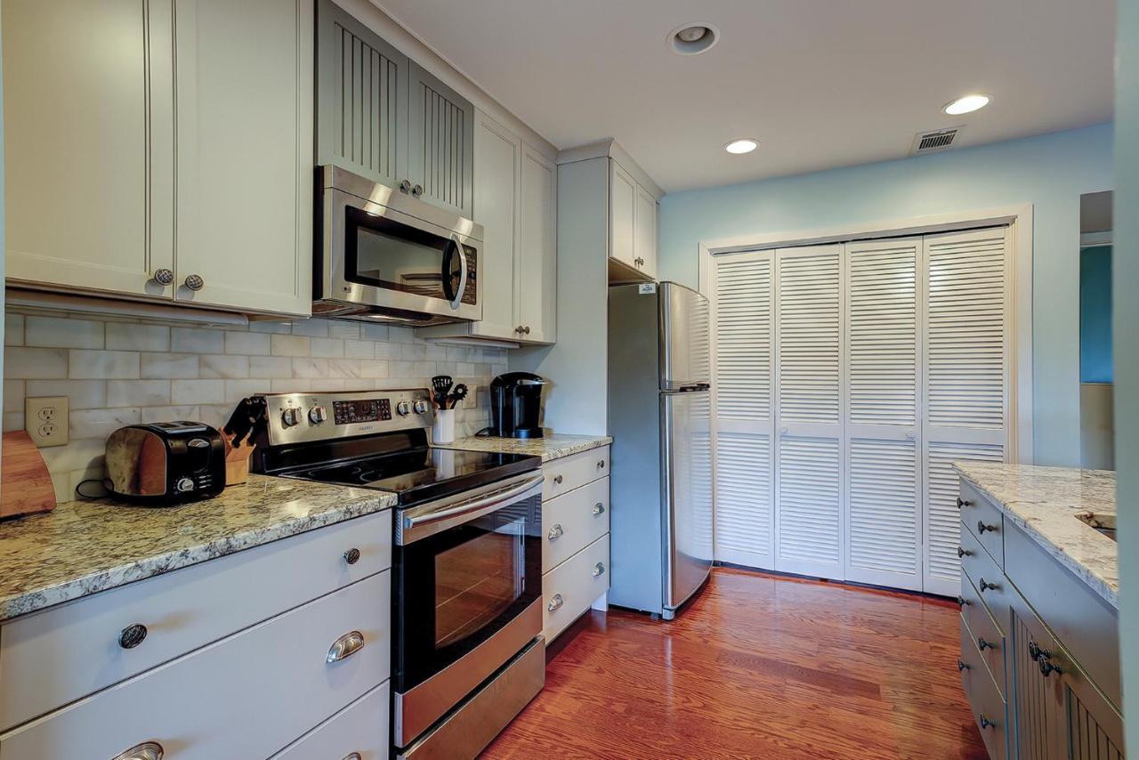 264 Turnberry 2 Bedroom Golf Updated Luxury In Palmetto Dunes Community Pool *