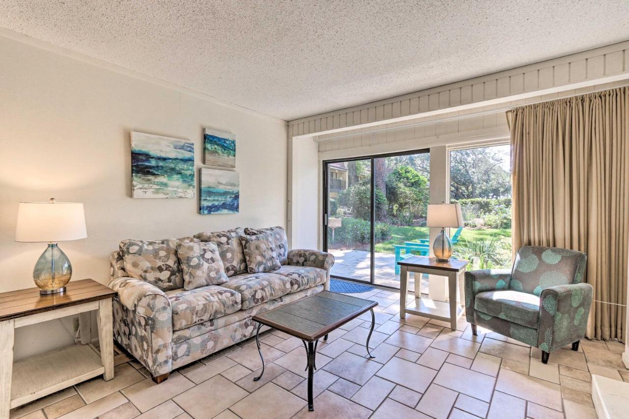 Vintage About 1 Mi To Beach! Apartment