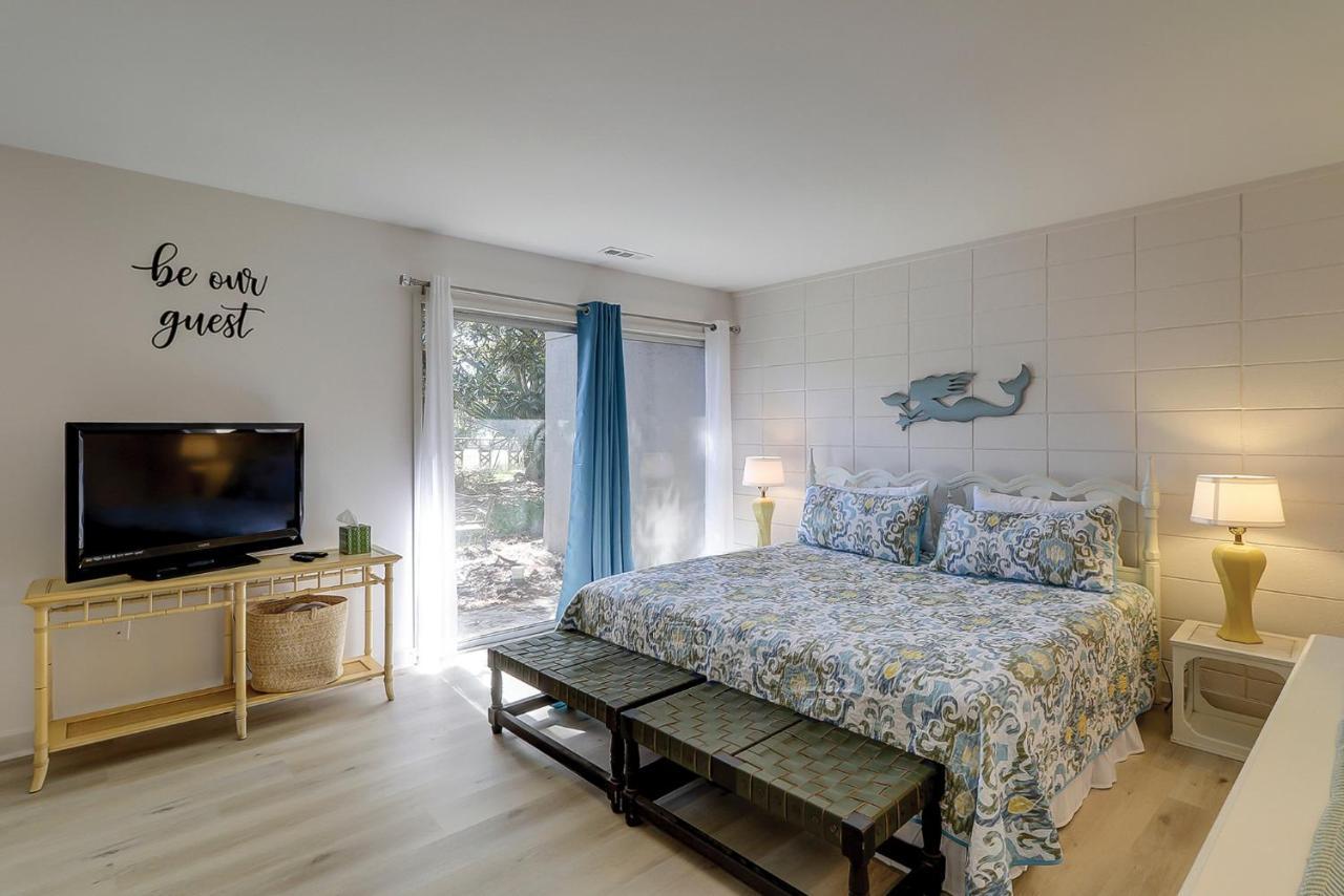 73 Fairway Sea Pines Near Ocean *