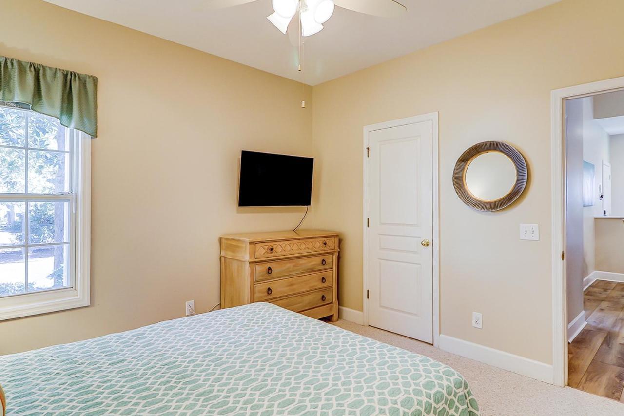 Villa Links 12b