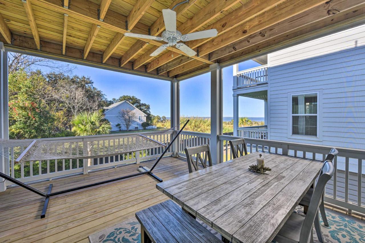 Breezy Hilton Head Getaway 3 Decks And Water Views! Holiday home