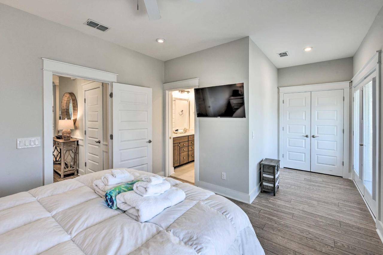 Holiday home Breezy Hilton Head Getaway 3 Decks And Water Views! Hilton Head Island