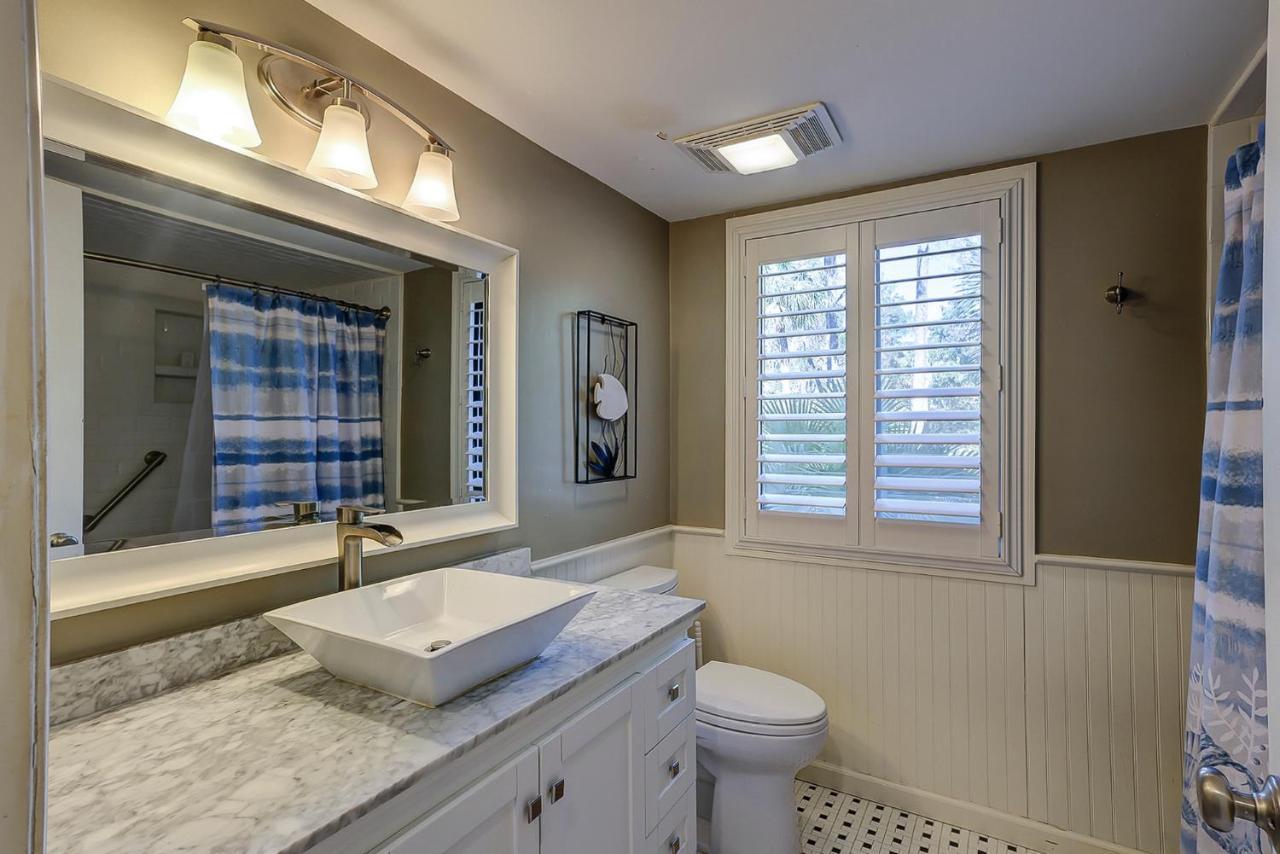 Updated Luxury 3 Bedroom In Shipyard Near The *