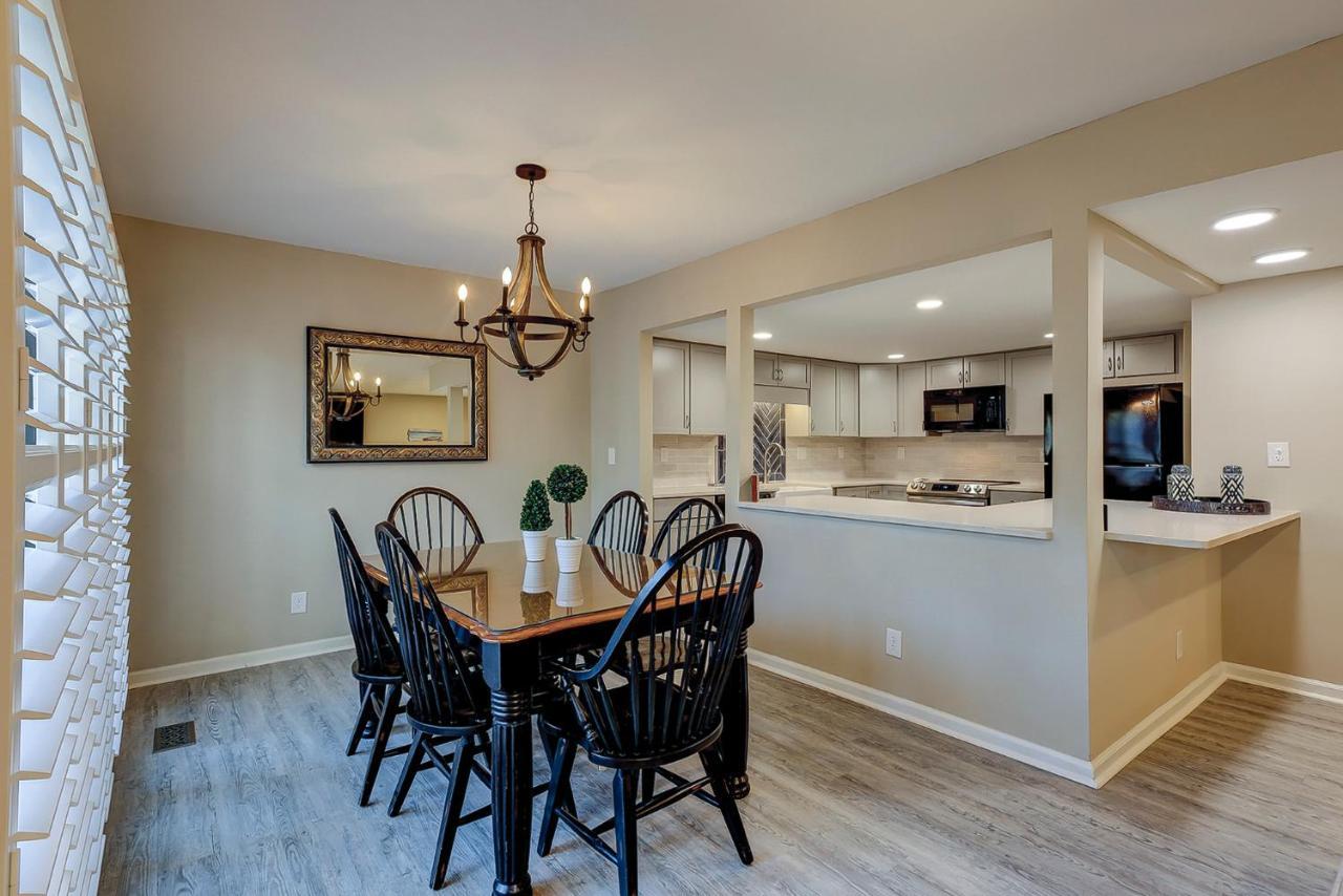 Updated Luxury 3 Bedroom In Shipyard Near The