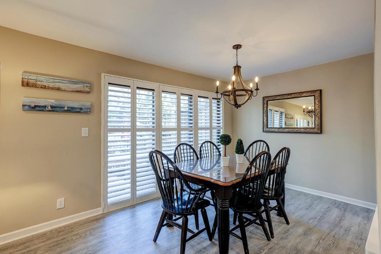 Updated Luxury 3 Bedroom In Shipyard Near The Holiday home *