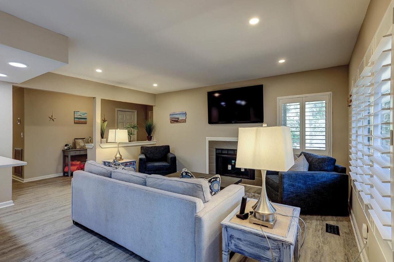 Updated Luxury 3 Bedroom In Shipyard Near The