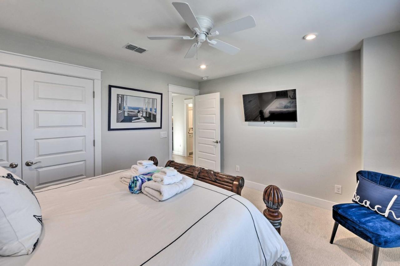 Breezy Hilton Head Getaway 3 Decks And Water Views! Holiday home