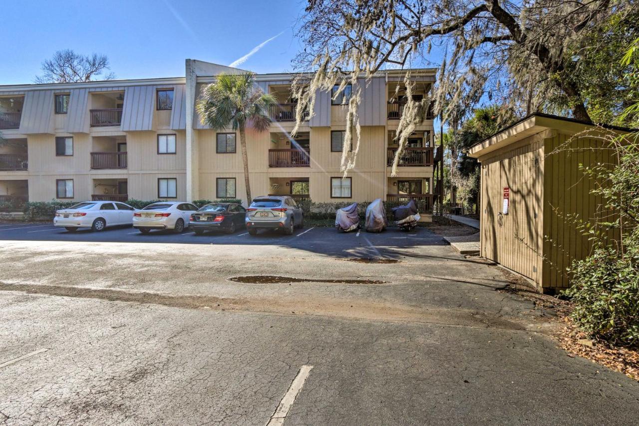 Apartment Hilton Head With Covered Balcony And Pool Access