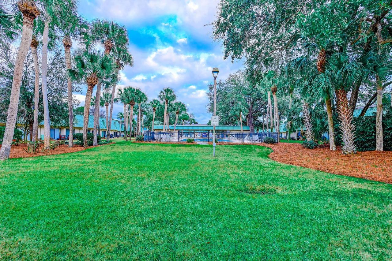 Hilton Head 14 *