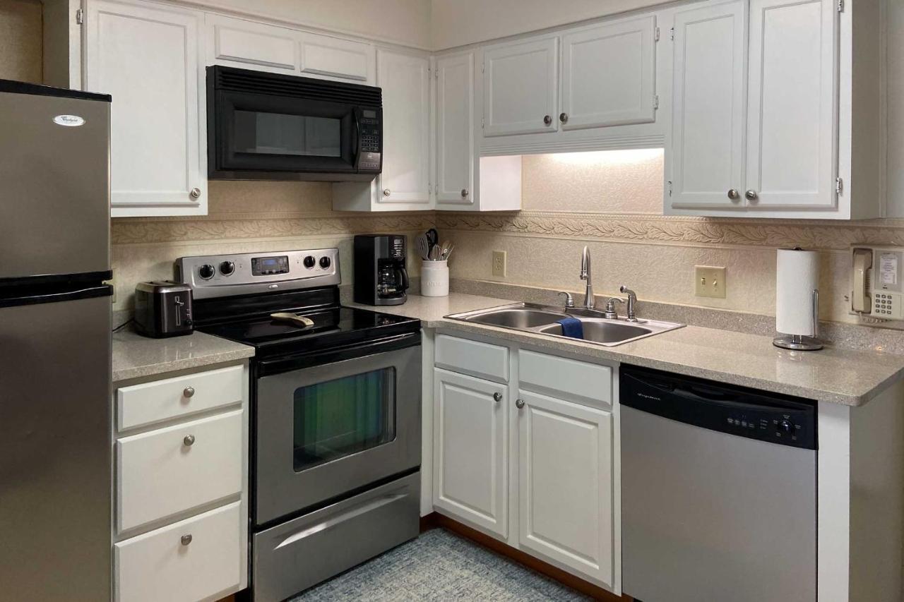 Apartment Hilton Head Getaway With Tennis View Walk To Hilton Head Island