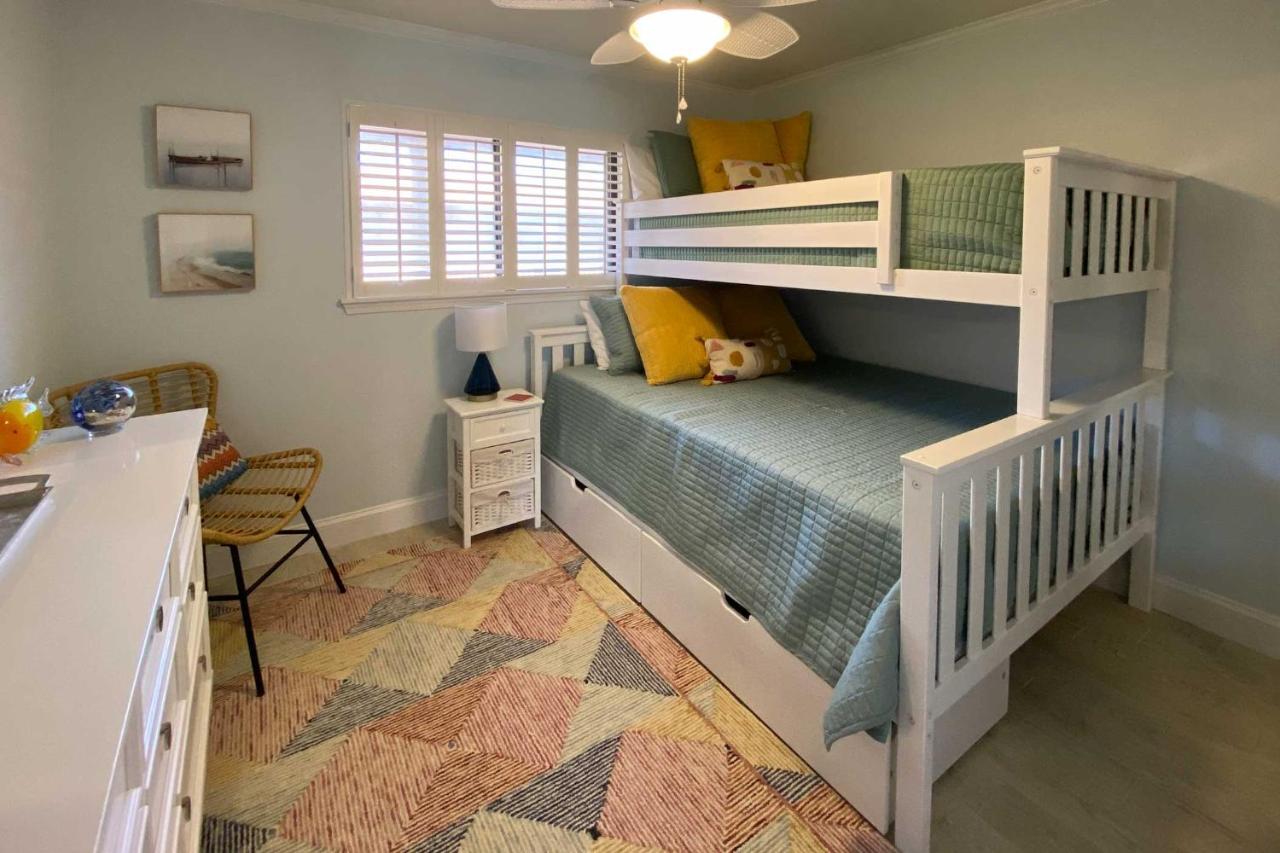 Hilton Head Getaway With Tennis View Walk To Apartment