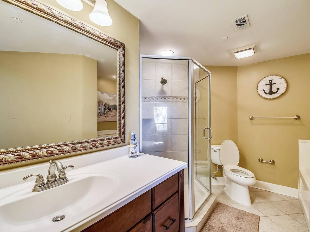 Villa 211 Windsor Place