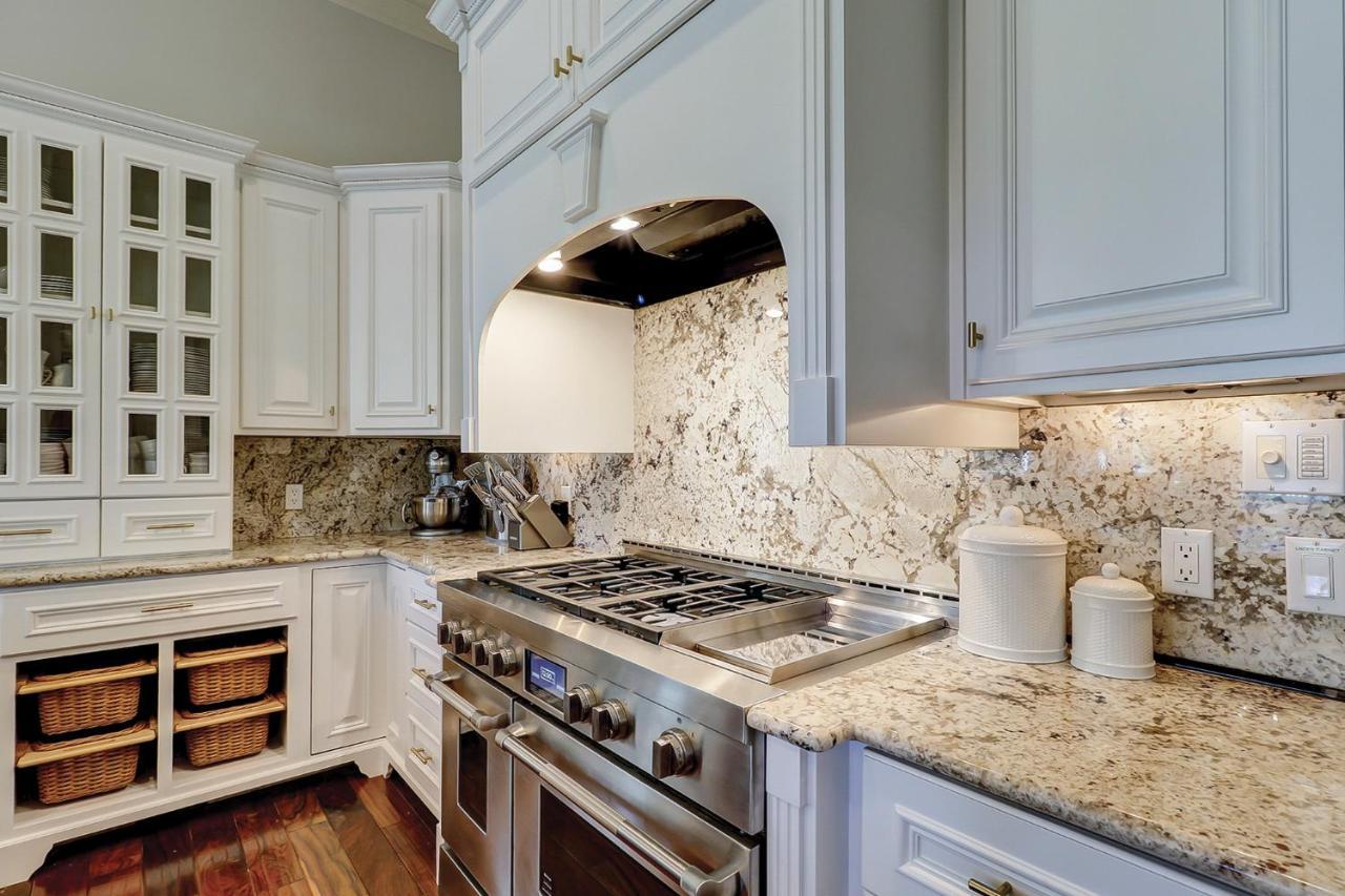 102 Baynard Cove Sea Pines Harbourtown Holiday home *