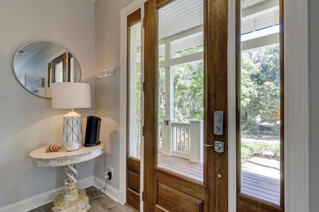 Steps From The 2nd Row Pool & Hot Tub