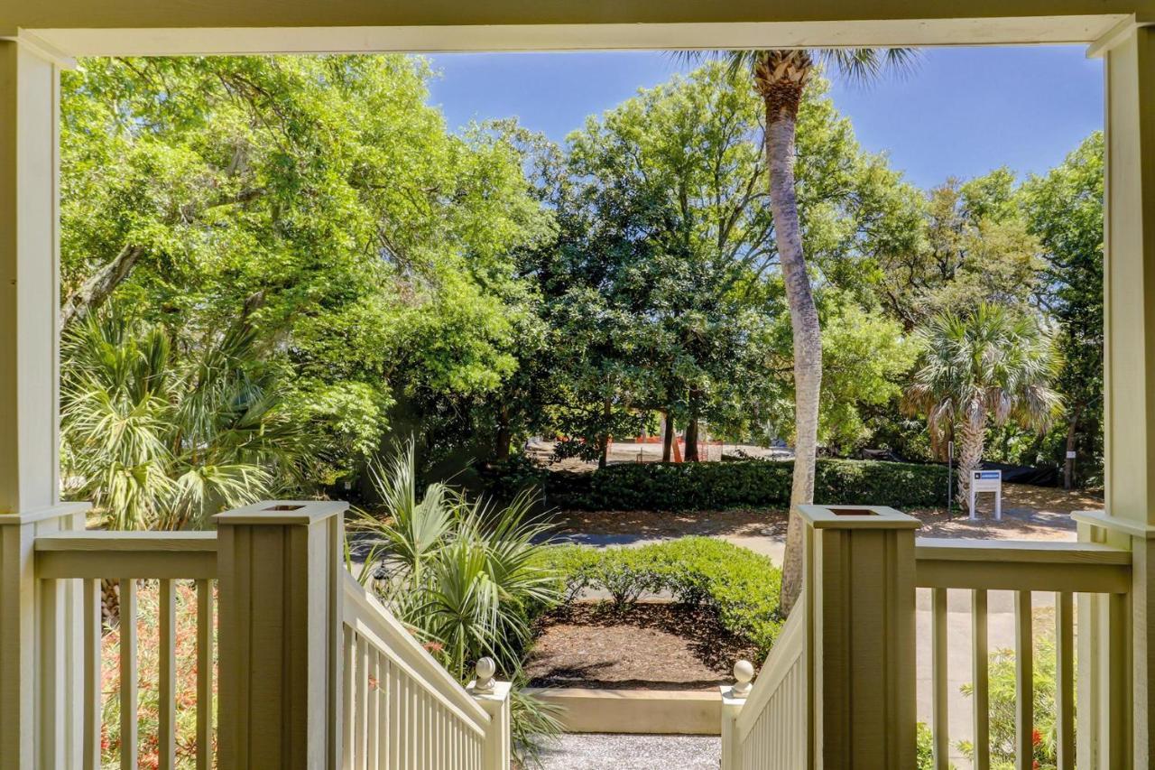 Holiday home Steps From The 2nd Row Pool & Hot Tub *