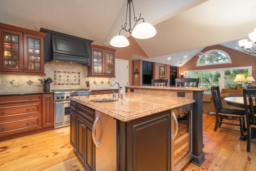 11 Willow Oak Private Pool Golf Course Sleeps 14 Sea Pines Holiday home