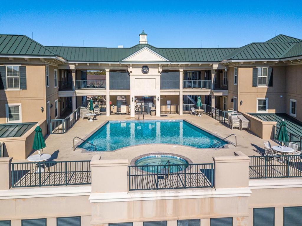507 North Shore Walk To Steps From Restaurants And Shops Sleeps 6 North Forest Hilton Head Island
