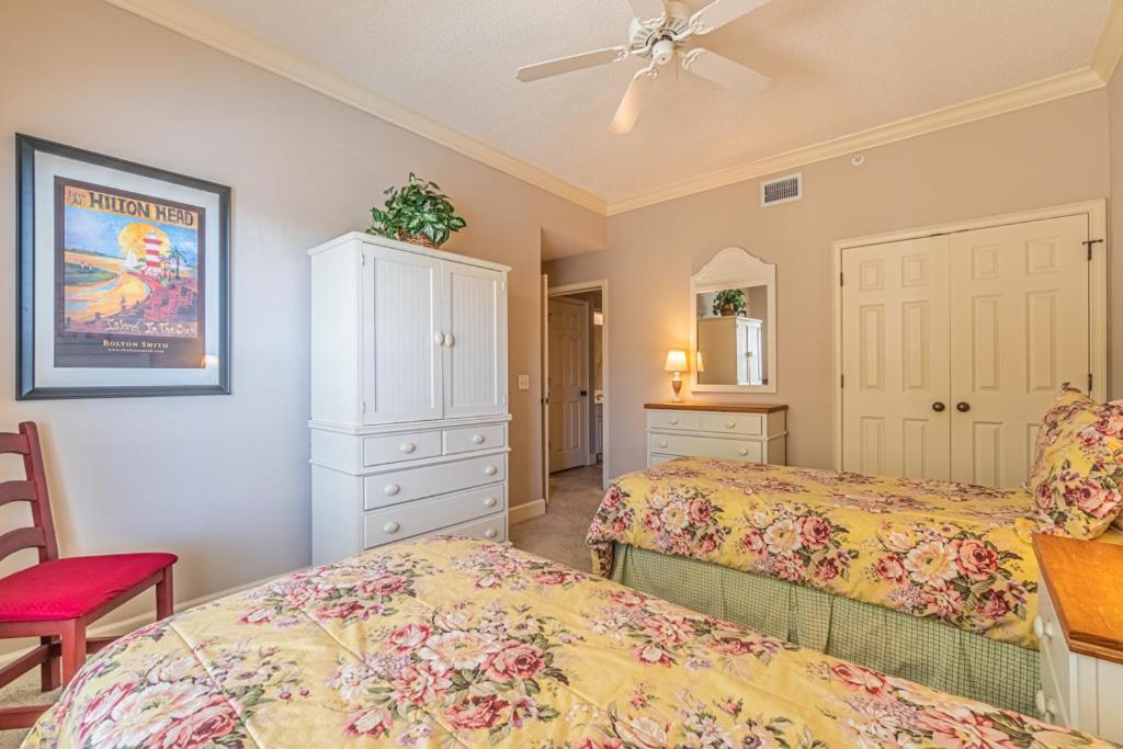 507 North Shore Walk To Steps From Restaurants And Shops Sleeps 6 North Forest Holiday home