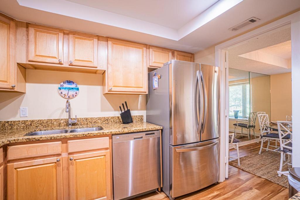 1686 Bluff Renovated Sleeps 8 Walk To Salty Dog Sea Pines Hilton Head Island