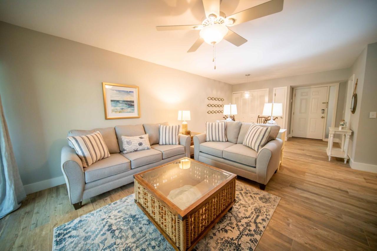 New Finishing Touches Added ! Walk To The Salty Dog South Sleeps 4 Sea Pines Hilton Head Island