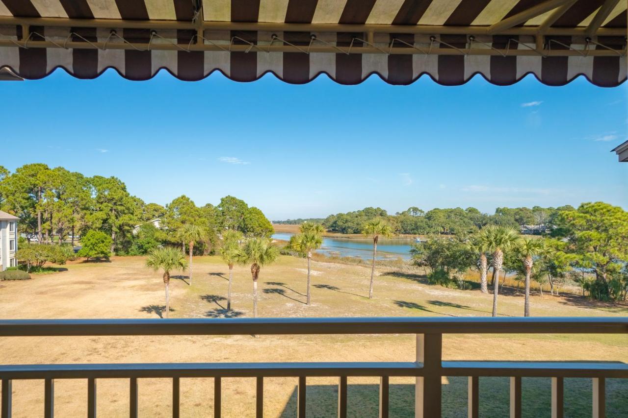 1762 Bluff Modern Updated Water Views Sleeps 8 Sea Pines Holiday home *