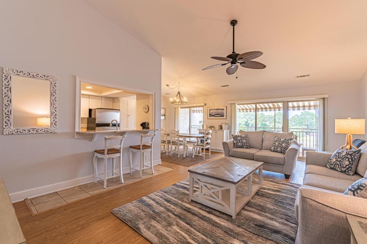 1762 Bluff Modern Updated Water Views Sleeps 8 Sea Pines *