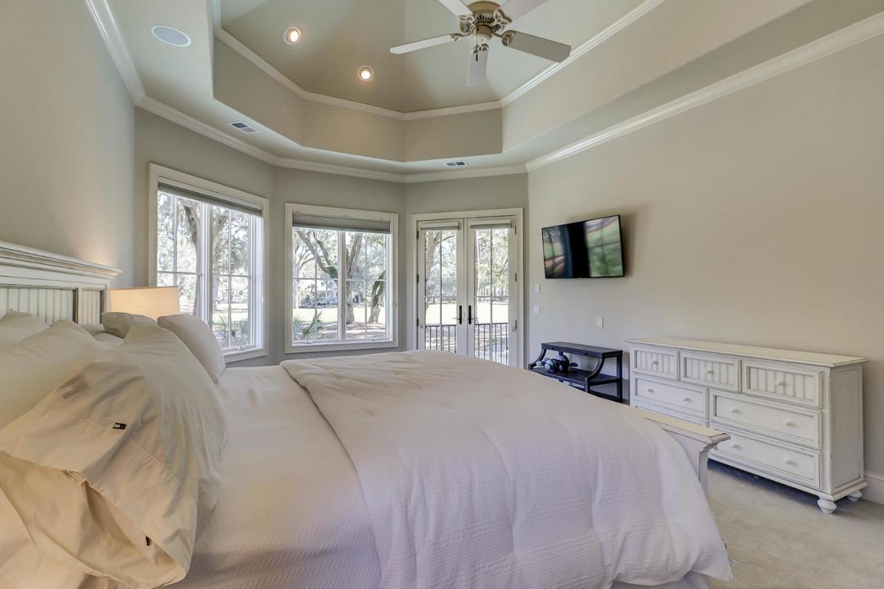102 Baynard Cove Sea Pines Harbourtown Holiday home *