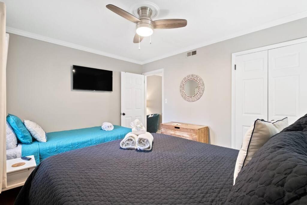 5 Min Walk To Beach- 2br1ba In The Dunes *