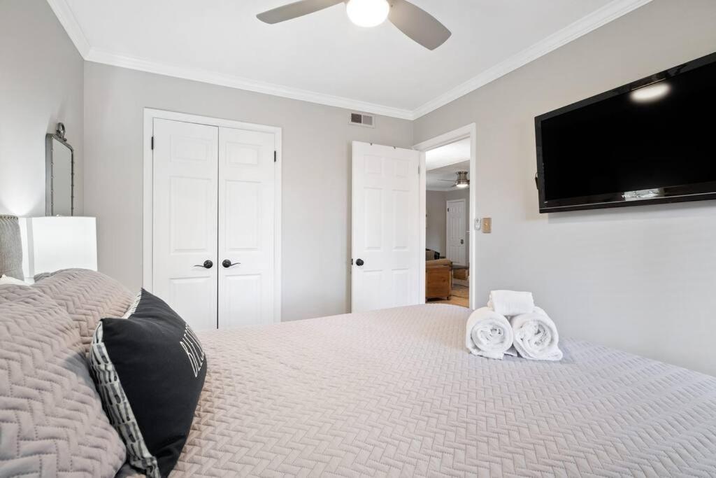 5 Min Walk To Beach- 2br1ba In The Dunes Apartment *