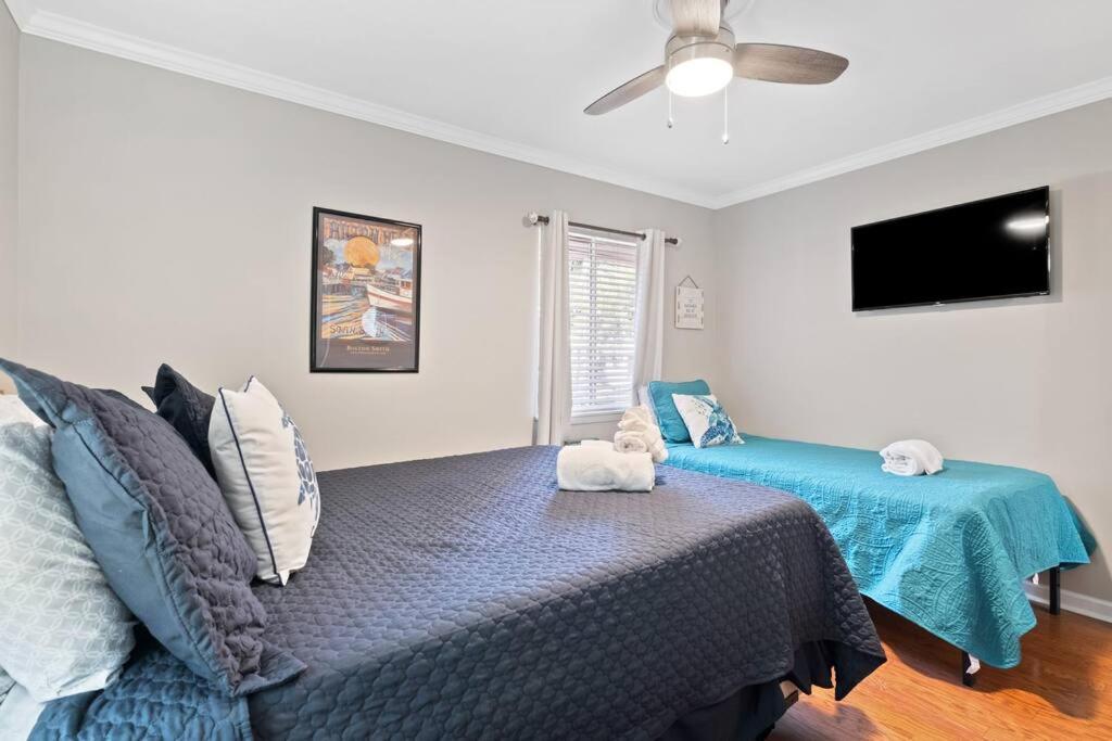 Apartment 5 Min Walk To Beach- 2br1ba In The Dunes *