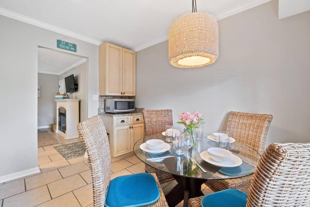5 Min Walk To Beach- 2br1ba In The Dunes