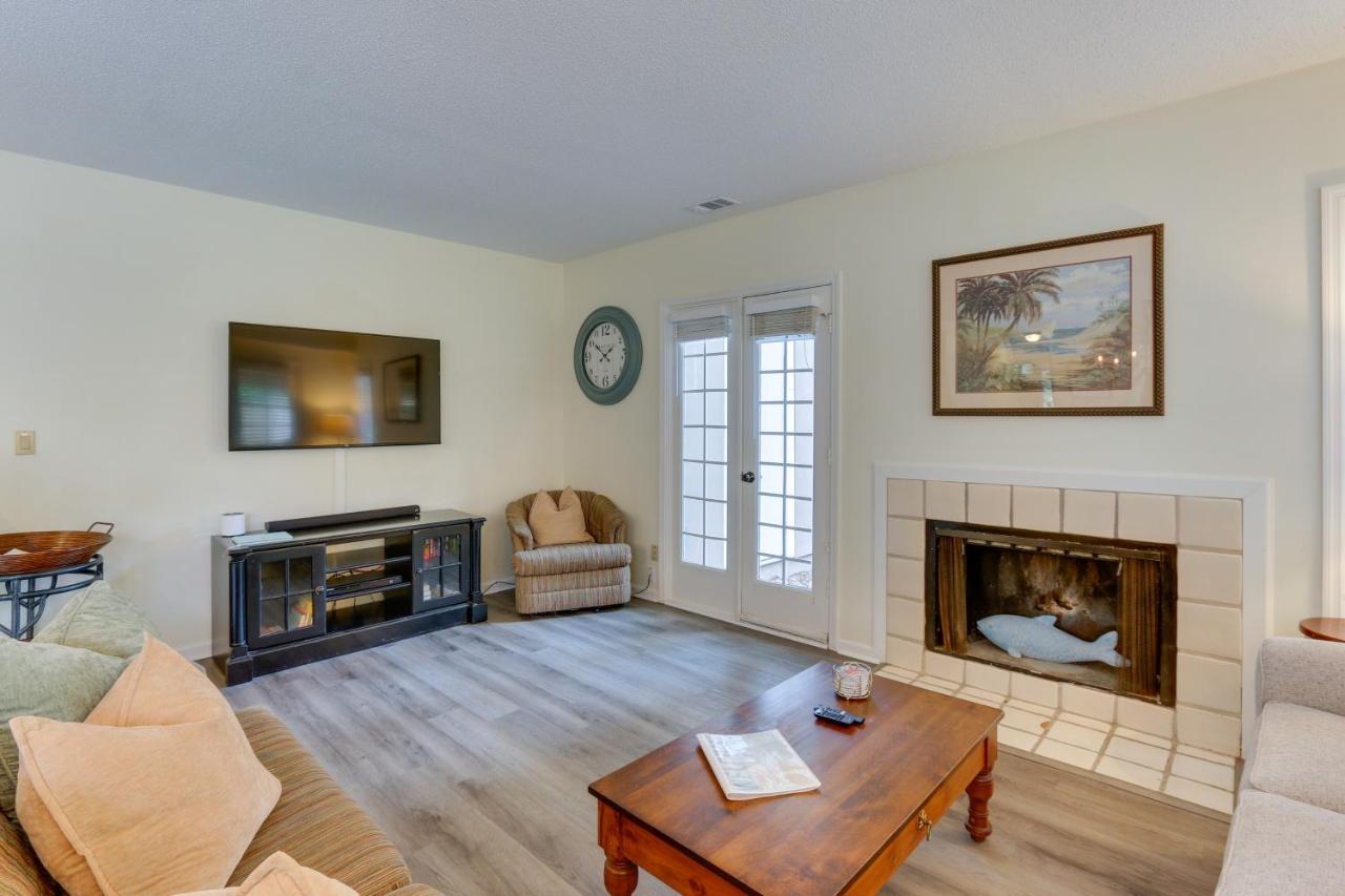 Family-friendly Evian 1 Mi To Beach! Apartment Hilton Head Island